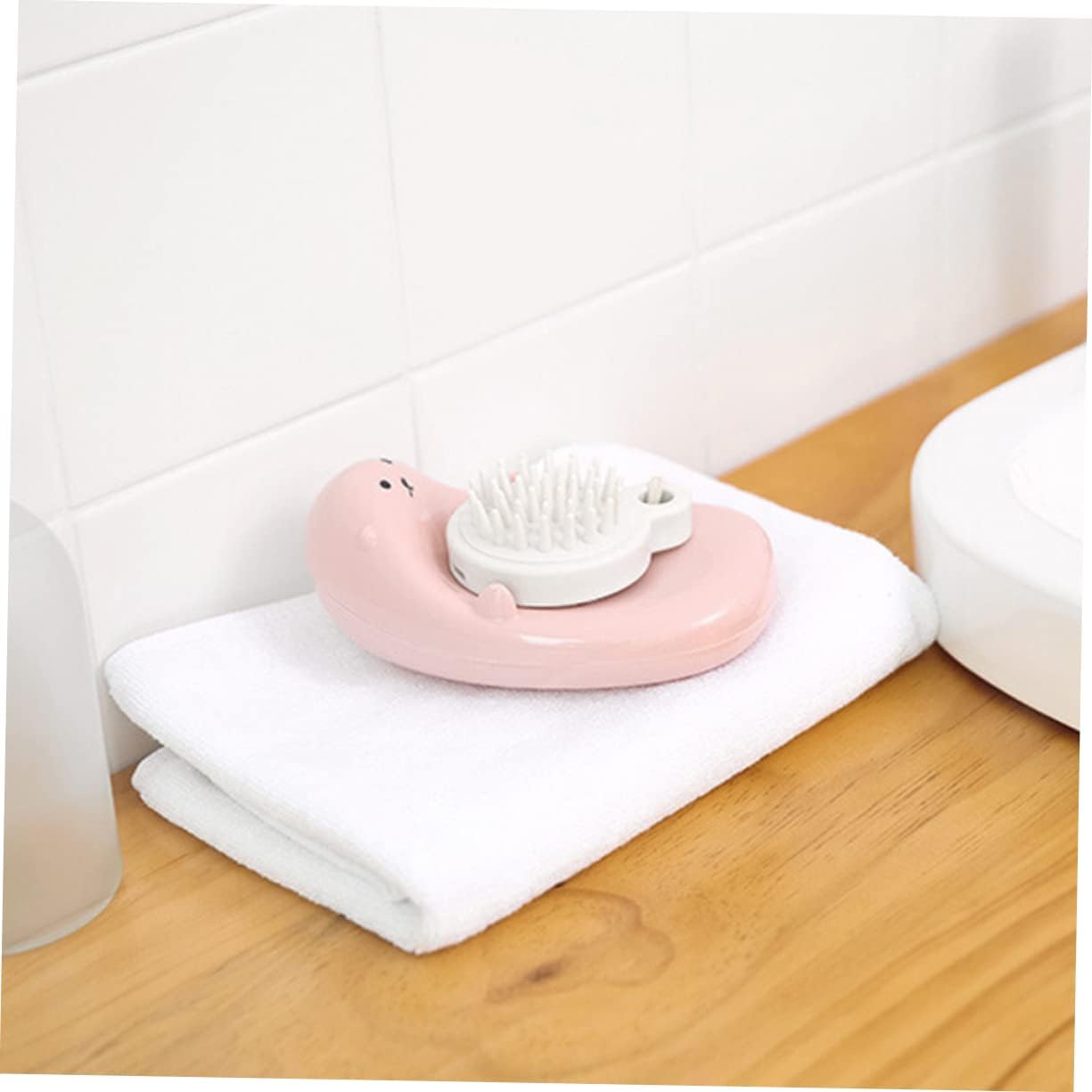 LIFKOME Heart Shaped Soap Dish Drainer Holder for Travel and Bathroom Use