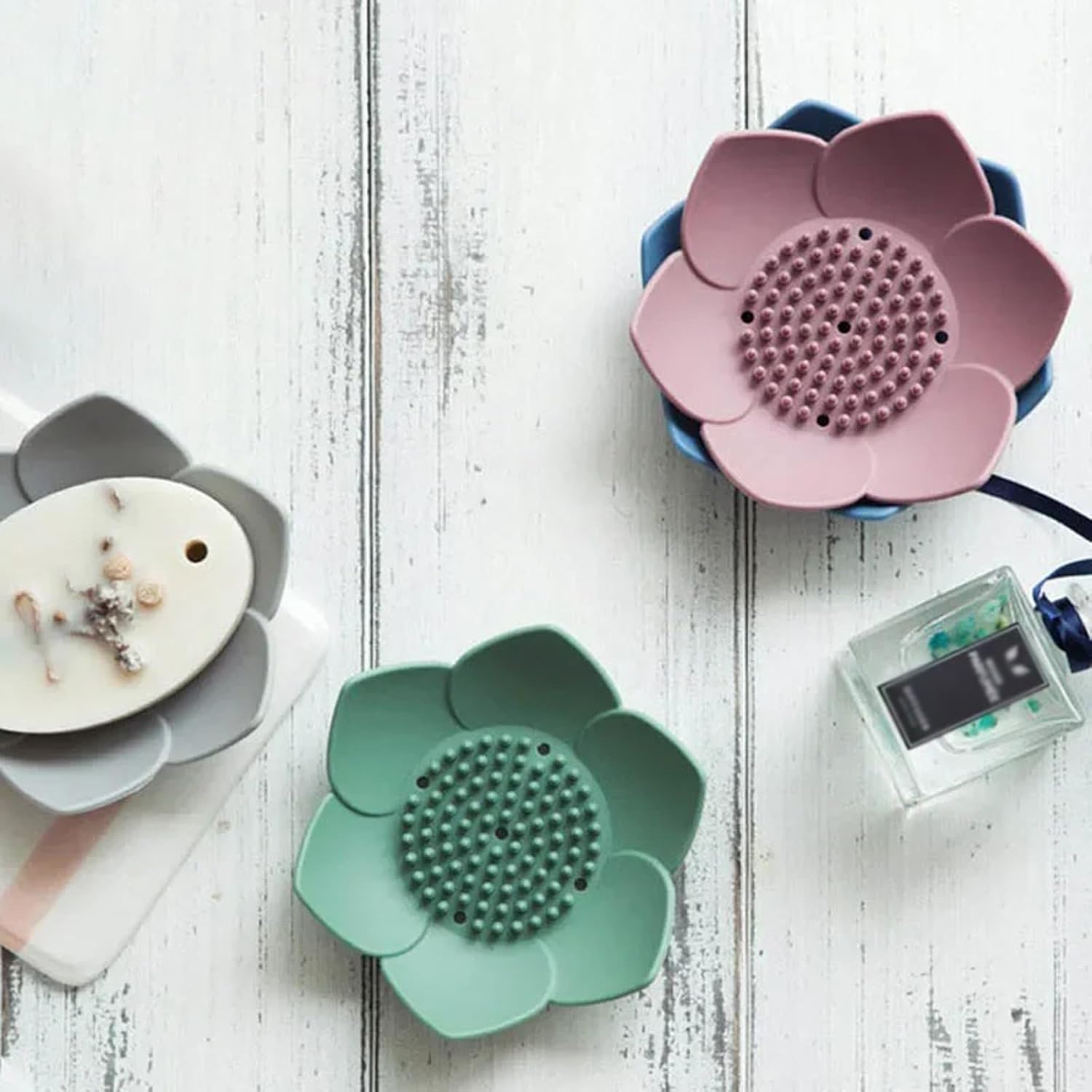 QUARK 1pc Lotus Shape Non-Slip Silicone Soap Holder