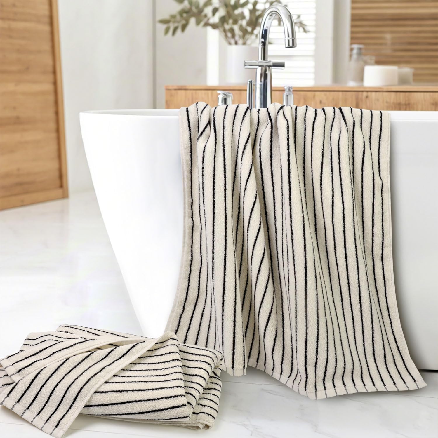 Jacquotha Black and White Striped Bath Towels Set of 2
