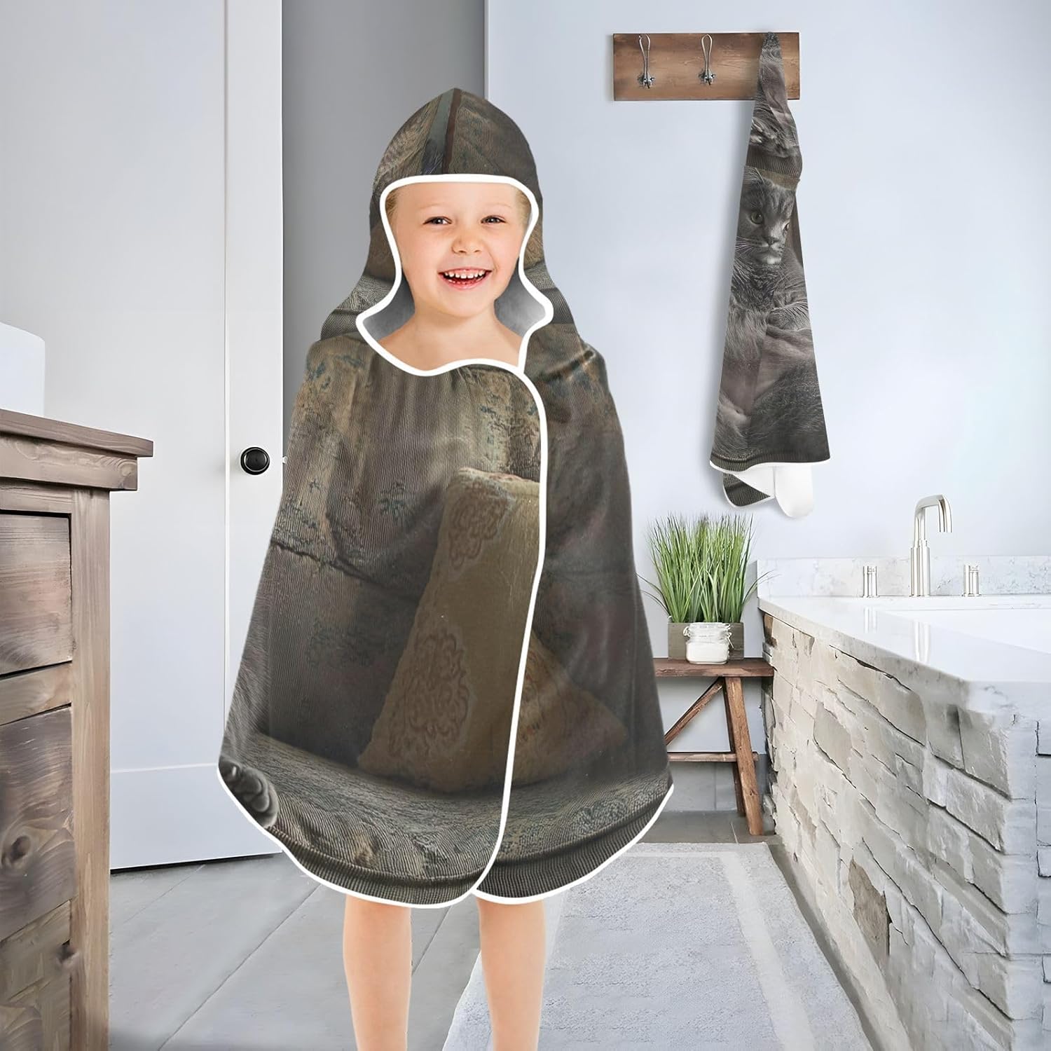 CHIFIGNO Funny Fat Gray Cat Hooded Kids Bath Towel