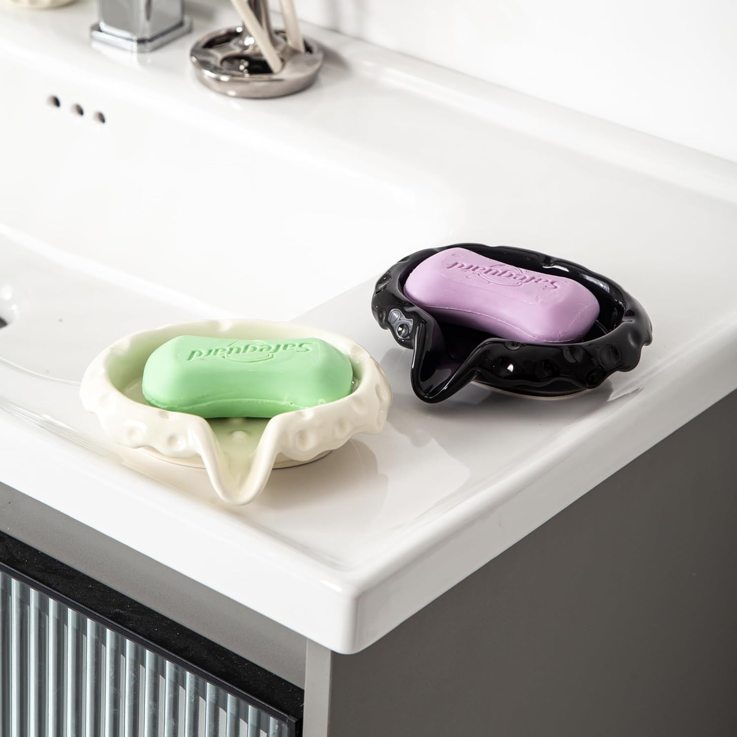 VIULIKT Ceramic Soap Dish with Drain Spout Black 1
