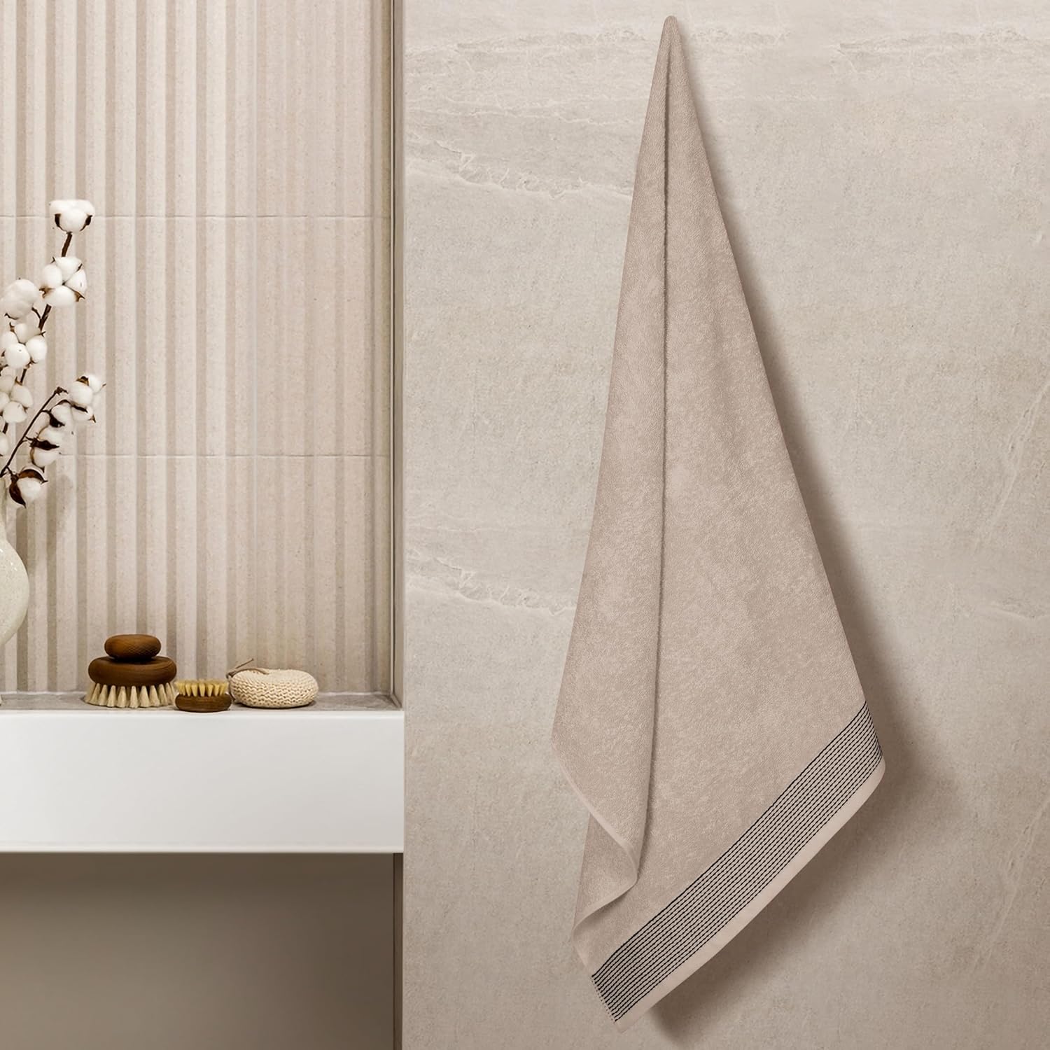 Belizzi Home Ultra Soft 4 Pack Bath Towel Set 27x54 Inches