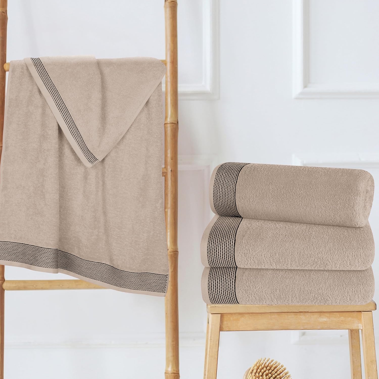 Belizzi Home Ultra Soft 4 Pack Bath Towel Set 27x54 Inches