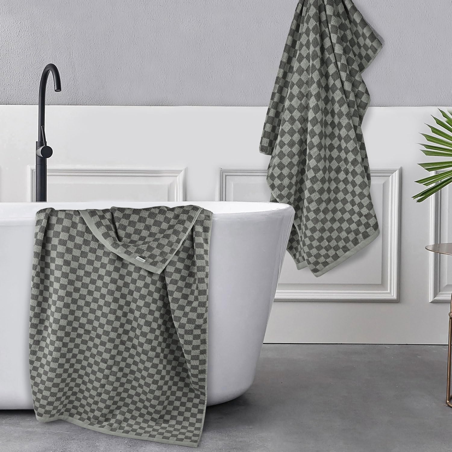 Jacquotha Pack of 2 Grey Checkered Cotton Bath Towels 1