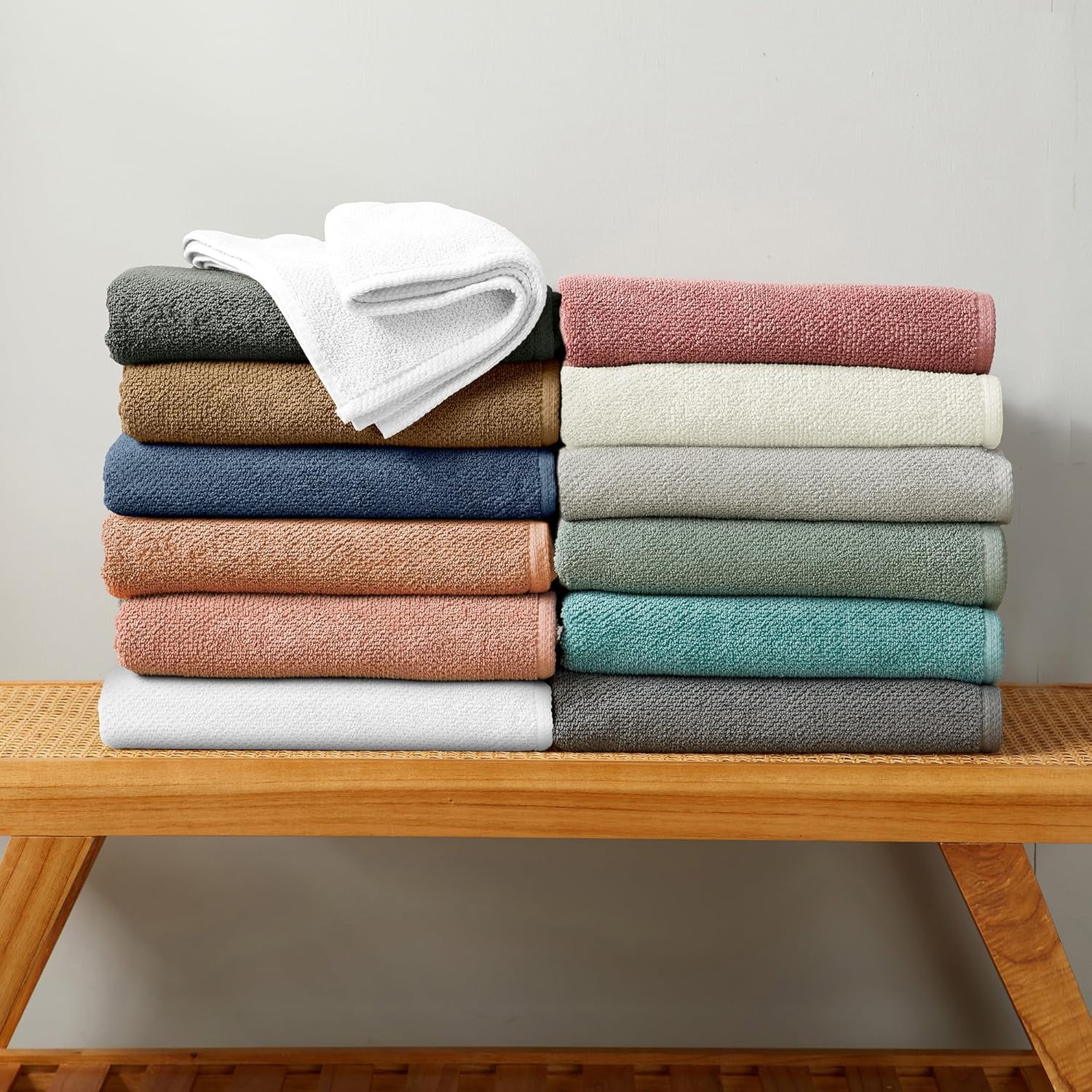 Great Bay Home White Bath Towels 4 Pack 1