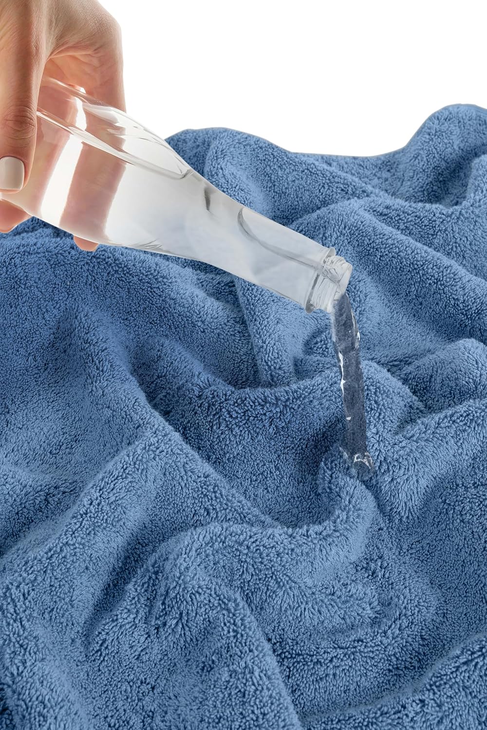 SALBAKOS Luxury 6-Piece Towel Set with Blue Design