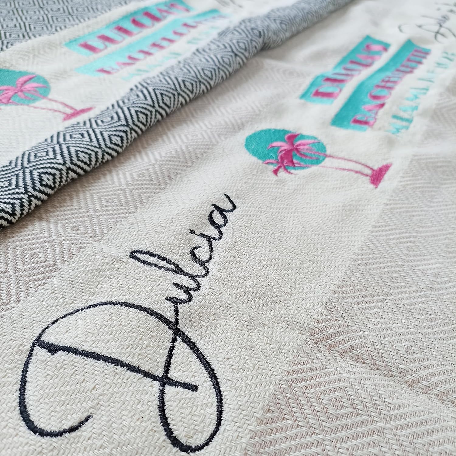 Turkish Cotton Beach Towel - Lightweight Soft and Travel Friendly