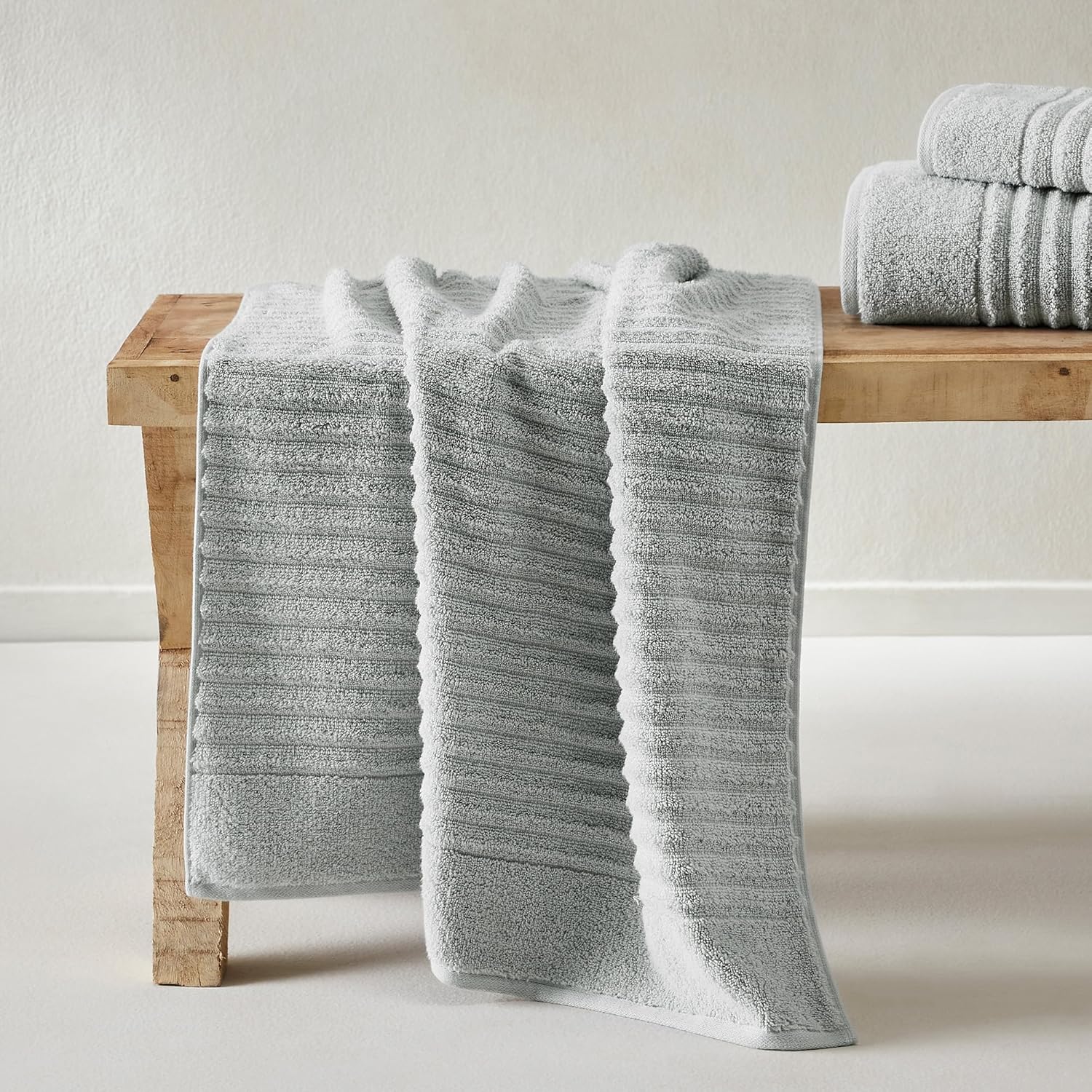 Great Bay Home Grey Bath Towels 4 Pack - 100 Combed Cotton